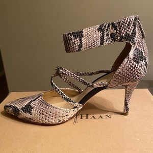 Cole Haan Trella pump